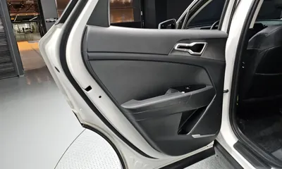 Kia Sportage 2023, 74511 км, за 14236.49 USD - фото 25