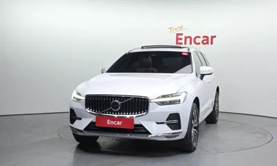 Volvo XC60 2025, 8748 км, за 35779.37 USD