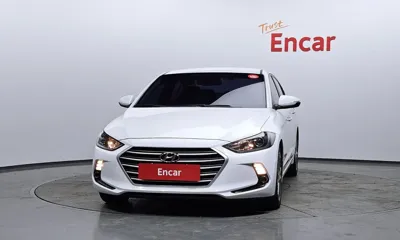 Hyundai Avante 2018, 122905 км, за 6940.78 USD