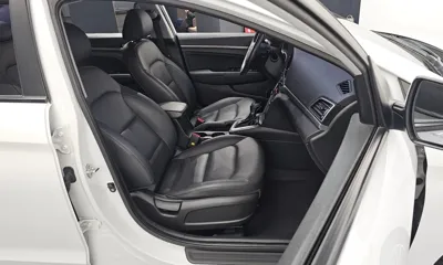 Hyundai Avante 2018, 122905 км, за 6940.78 USD - фото 13