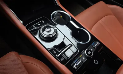 Kia K5 2024, 38028 км, за 18640.94 USD - фото 9
