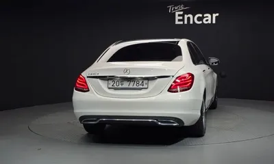 Mercedes-Benz C-Class 2016, 120814 км, за 9185.67 USD