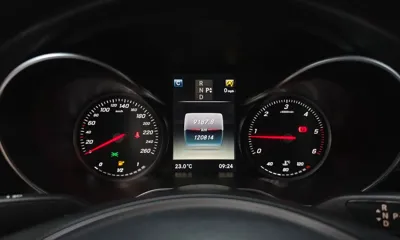 Mercedes-Benz C-Class 2016, 120814 км, за 9172.53 USD - фото 8