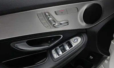 Mercedes-Benz C-Class 2016, 120814 км, за 9172.53 USD - фото 18