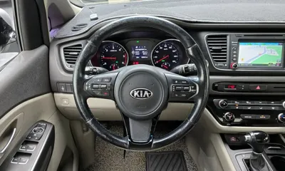 Kia Canival 2015, 93941 км, за 5789.75 USD - фото 13