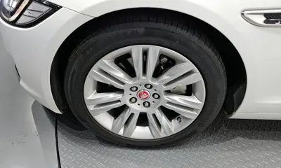 Jaguar XF 2018, 42501 км, за 10901.88 USD