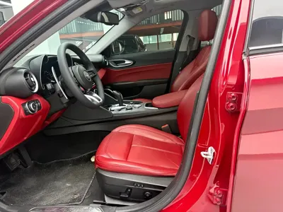 Alfa Romeo Giulia 2020, 80000 км, за 16944.39 USD