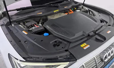 Audi e-tron 2021, 75518 км, за 32178.37 USD - фото 6