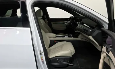 Audi e-tron 2021, 75518 км, за 32178.37 USD - фото 11