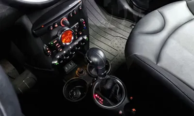 MINI Cooper Convertible 2014, 82815 км, за 6188.93 USD - фото 9