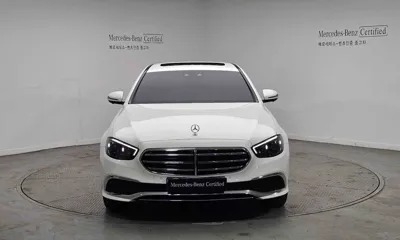Mercedes-Benz E-Class 2023, 60246 км, за 29641.71 USD