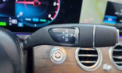 Mercedes-Benz E-Class 2023, 60246 км, за 29628.17 USD - фото 9