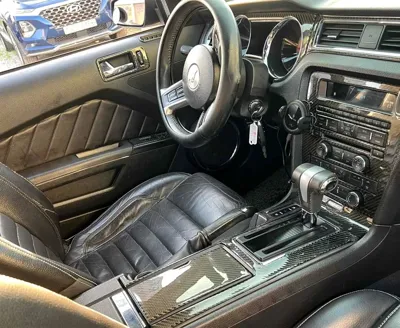 Ford Mustang 2010, 110660 км, за 8205.33 USD