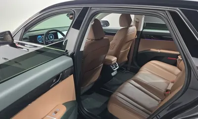 Hyundai Grandeur 2023, 50358 км, за 18526.94 USD - фото 17