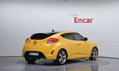 Hyundai Veloster 2012, 118638 км, за 3218.6 USD