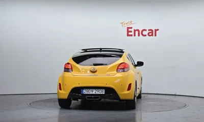 Hyundai Veloster 2012, 118638 км, за 3218.6 USD