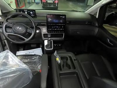 Hyundai Staria 2025, 48362 км, за 18511.23 USD - фото 10