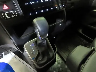 Hyundai Staria 2025, 48362 км, за 18511.23 USD - фото 12