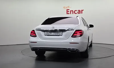 Mercedes-Benz E-Class 2019, 151924 км, за 13719.31 USD
