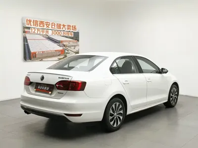 Volkswagen Sagitar 2014, 103500 км, за 3526.66 USD