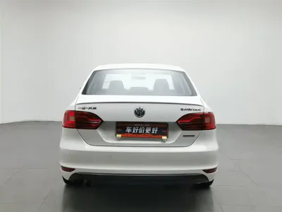 Volkswagen Sagitar 2014, 103500 км, за 3526.66 USD