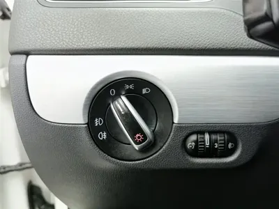 Volkswagen Sagitar 2014, 103500 км, за 3526.66 USD - фото 21