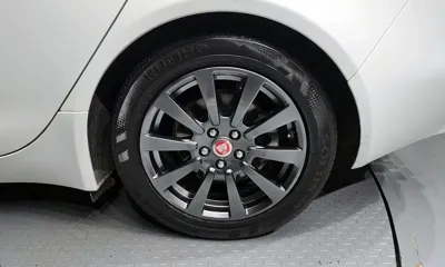 Jaguar XE 2016, 92357 км, за 5189.17 USD