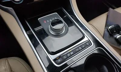 Jaguar XE 2016, 92357 км, за 5189.17 USD - фото 9