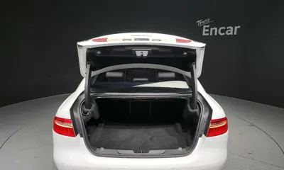 Jaguar XE 2016, 92357 км, за 5189.17 USD - фото 20