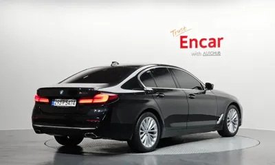 BMW 5-Series 2023, 15454 км, за 28741.32 USD