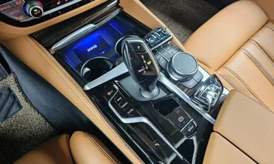 BMW 5-Series 2023, 15454 км, за 28741.32 USD - фото 9