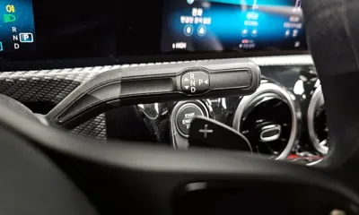 Mercedes-Benz A-Class 2019, 31753 км, за 13082.26 USD - фото 9