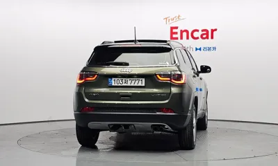 Jeep Compass 2019, 41819 км, за 8989.96 USD