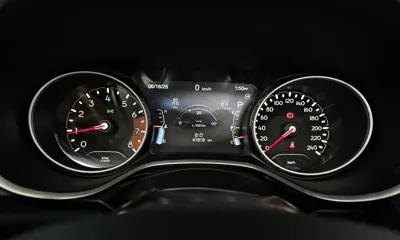 Jeep Compass 2019, 41819 км, за 8989.96 USD - фото 8