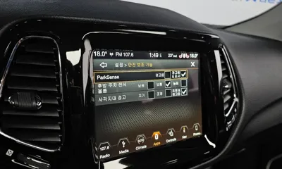 Jeep Compass 2019, 41819 км, за 8989.96 USD - фото 15