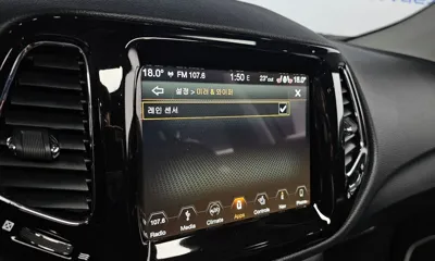 Jeep Compass 2019, 41819 км, за 8989.96 USD - фото 16