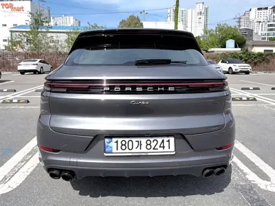 Porsche Cayenne 2025, 23000 км, за 131787.97 USD - фото 9