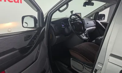 Hyundai Starex 2017, 172851 км, за 5583.29 USD - фото 11