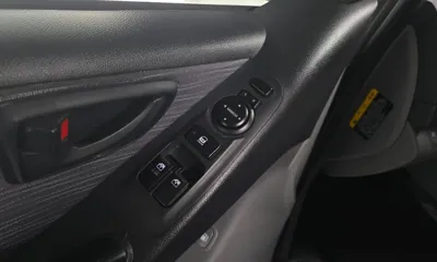 Hyundai Starex 2017, 172851 км, за 5583.29 USD - фото 16