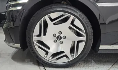Genesis G90 2023, 35540 км, за 46540.63 USD