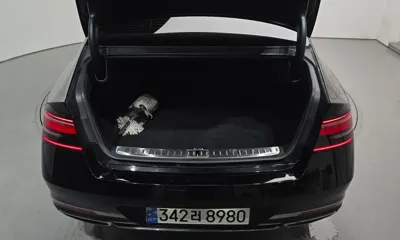 Genesis G90 2023, 35540 км, за 46540.63 USD - фото 32