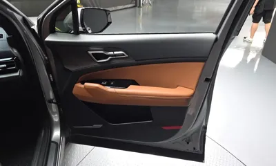 Kia Sportage 2024, 86706 км, за 17133.56 USD - фото 24