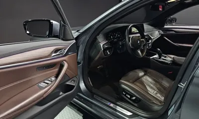 BMW 5-Series 2019, 58760 км, за 20802.18 USD - фото 10
