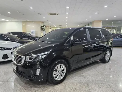 Kia Canival · 2018 год