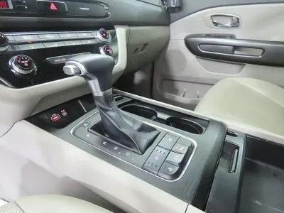 Kia Canival 2018, 236266 км, за 4260.21 USD - фото 11
