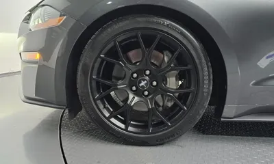 Ford Mustang 2018, 104730 км, за 15137.5 USD