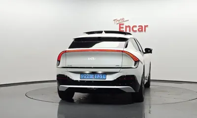 Kia EV6 2023, 36678 км, за 26110.54 USD