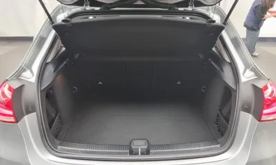 Mercedes-Benz A-Class 2020, 26941 км, за 23127.05 USD - фото 20