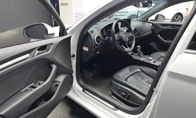 Audi A3 2019, 102621 км, за 8790.78 USD - фото 10