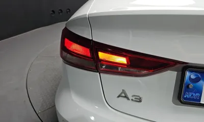 Audi A3 2019, 102621 км, за 8790.78 USD - фото 23